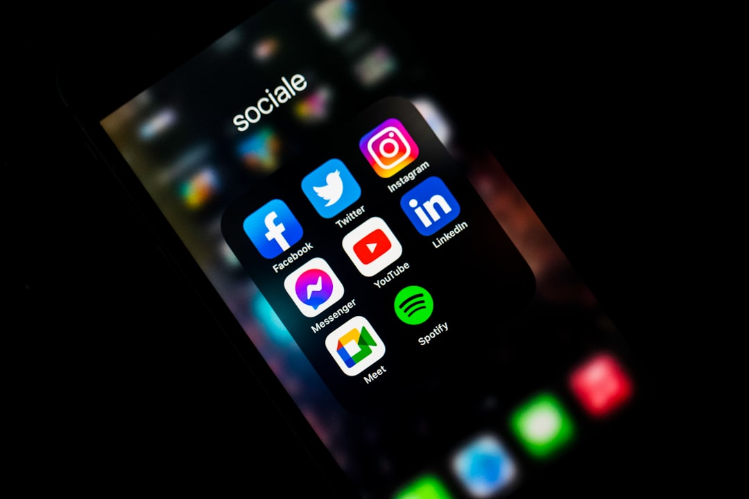 Social Media and Politics in British Public Life